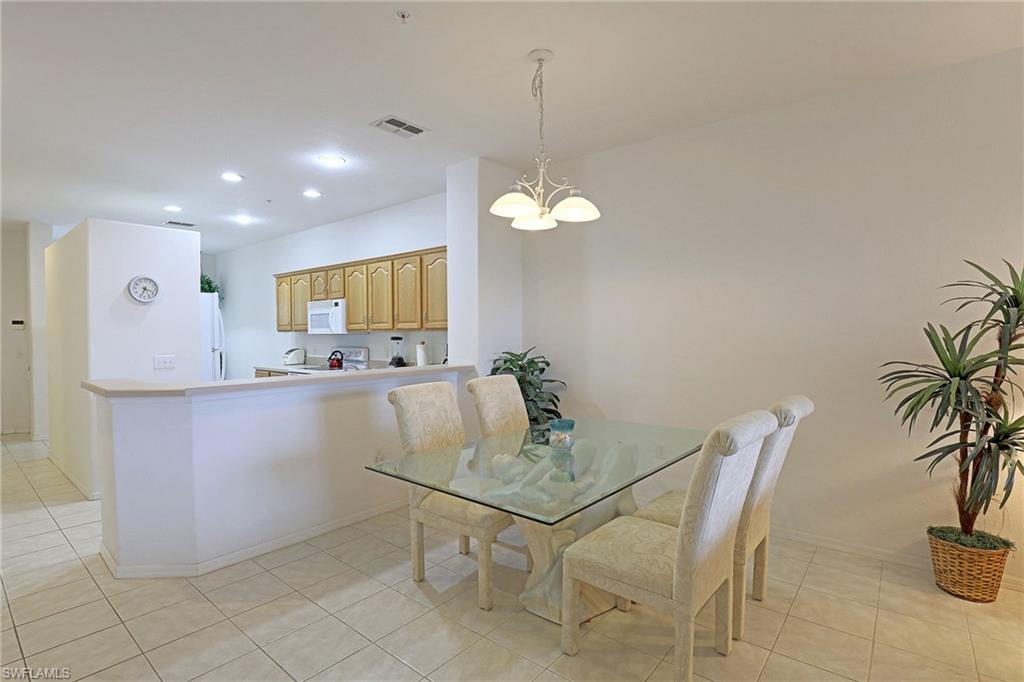 20061 Sanibel View Cir 204 Property Photo 4