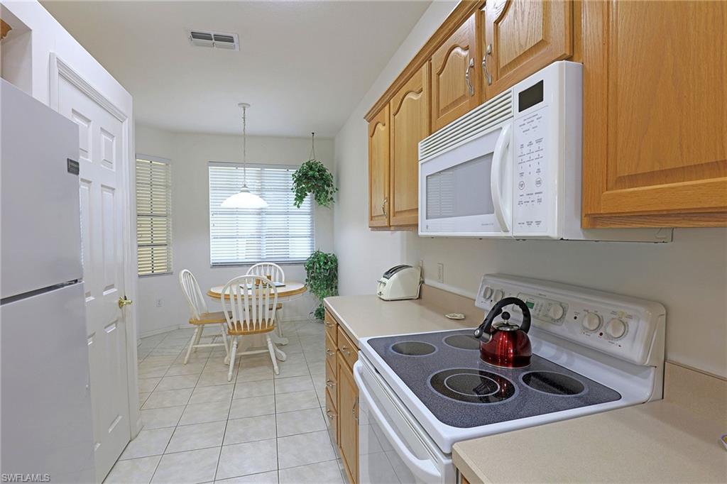20061 Sanibel View Cir 204 Property Photo 7