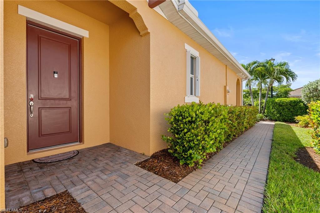10396 Materita Dr Property Photo 5