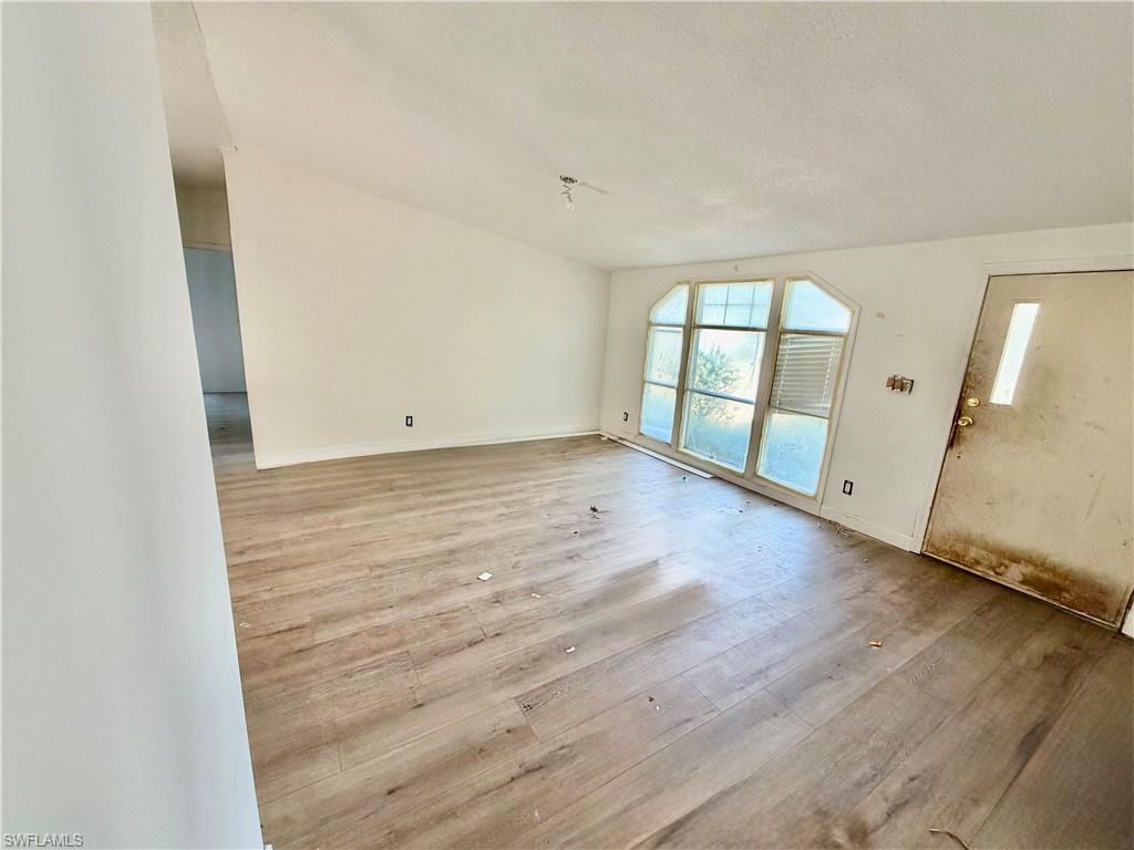 7204 Paul Howard Dr Property Photo 3