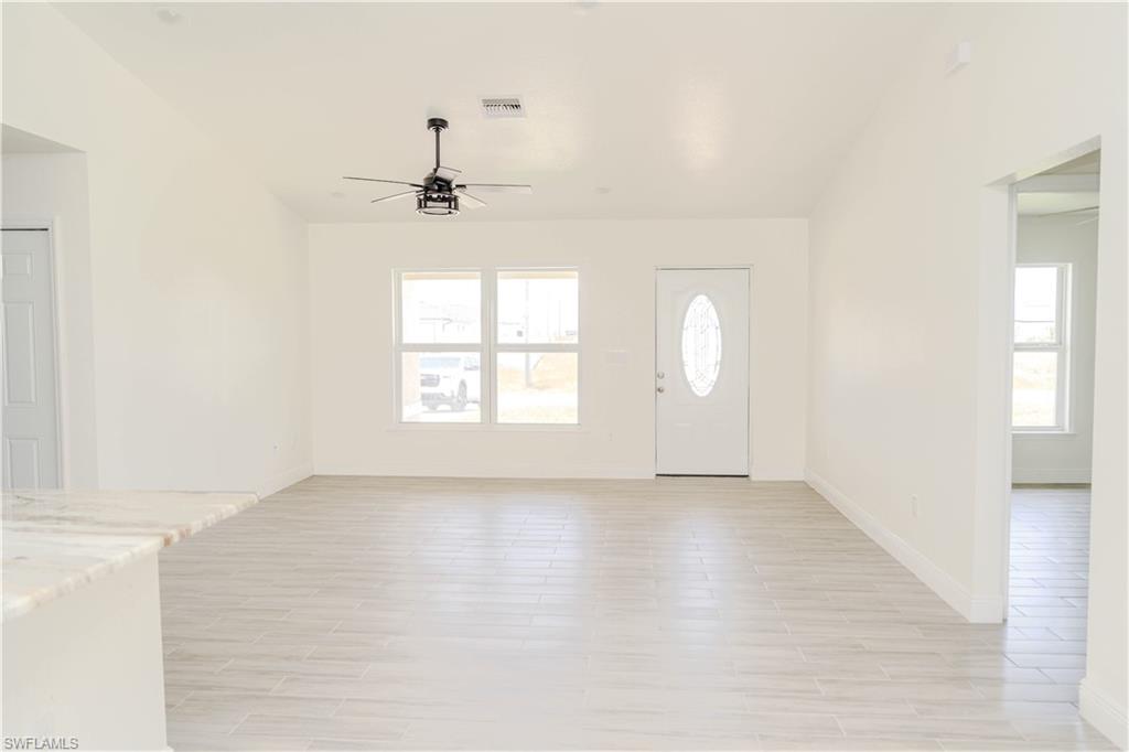 7031 Waldo Cir Property Photo 6