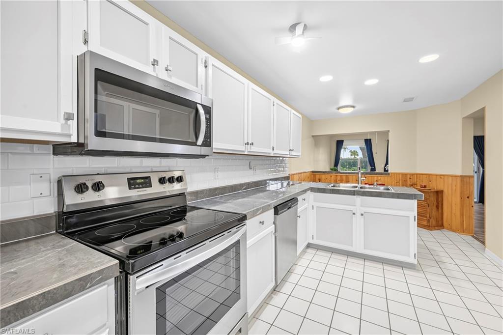 12051 Champions Green Way 313 Property Photo 3