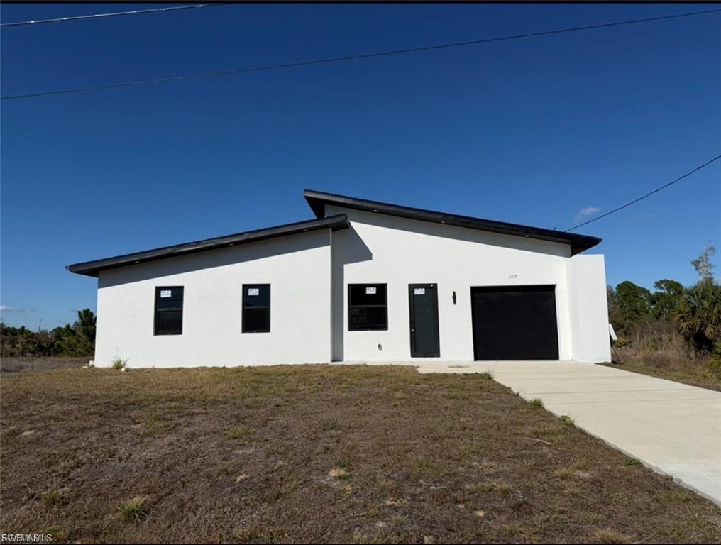 3107 Meadow Rd Property Photo 1