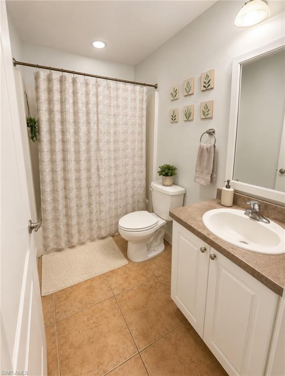 416 Candlewick Cir S Property Photo 8