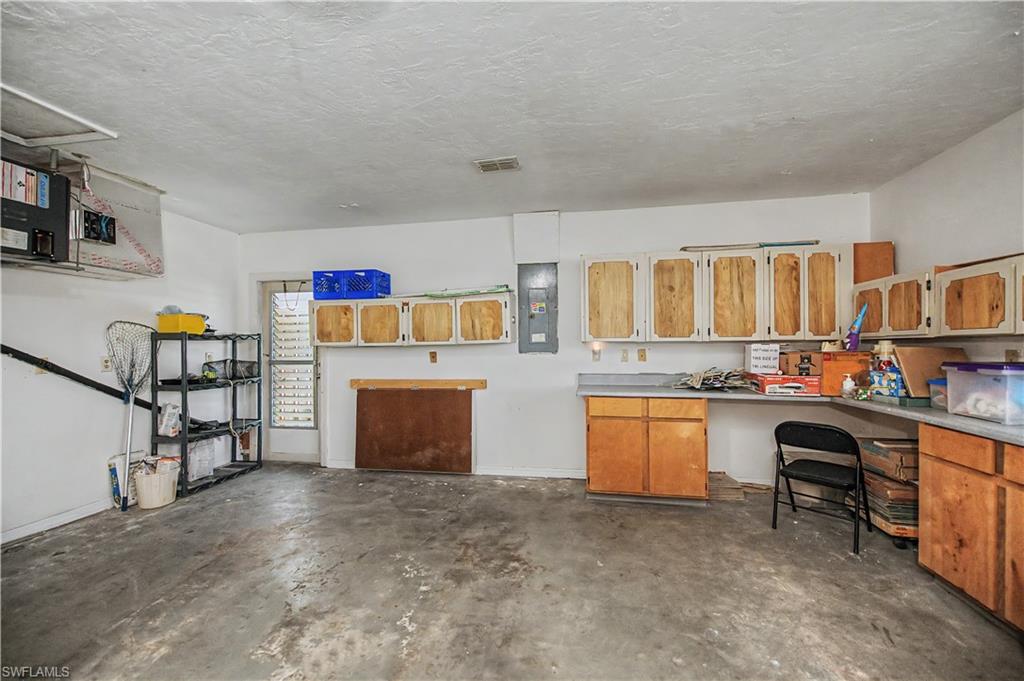 412 Cape Coral Pkwy W Property Photo 37