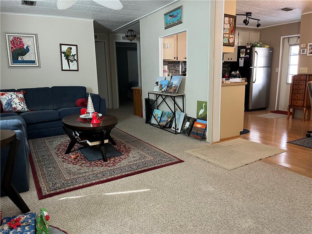 16021 Citron Way Property Photo 9