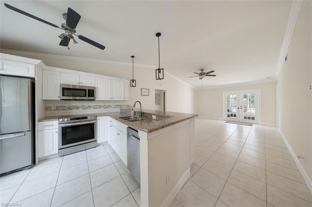 15818 Key Grass Ln Property Photo 3