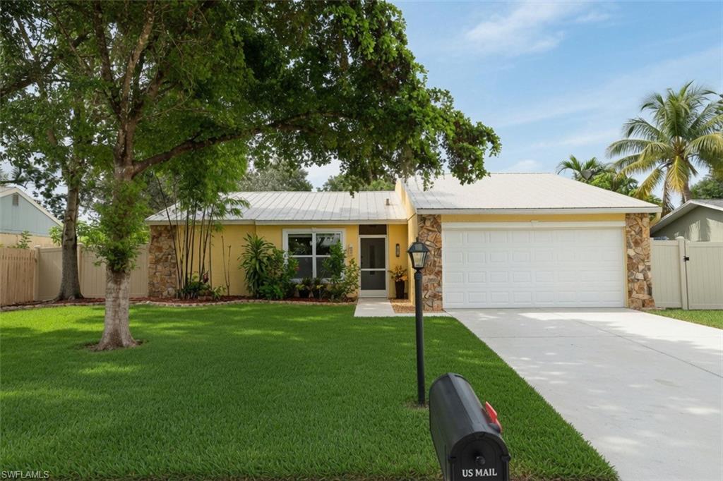 15818 Key Grass Ln Property Photo 9