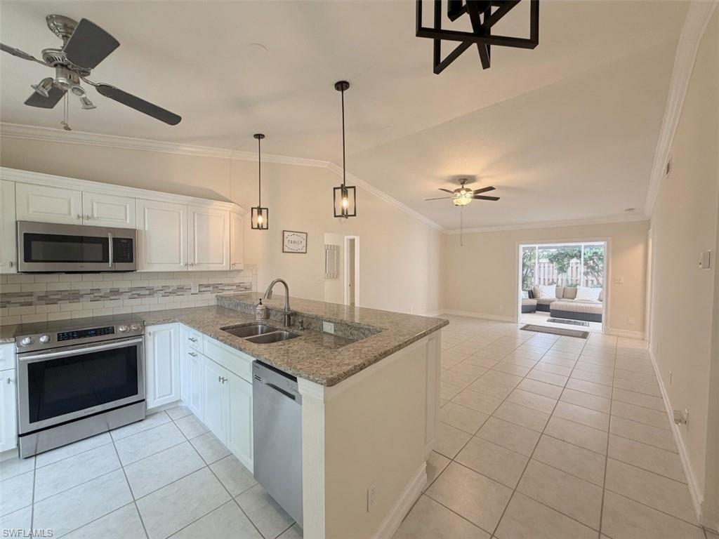 15818 Key Grass Ln Property Photo 11