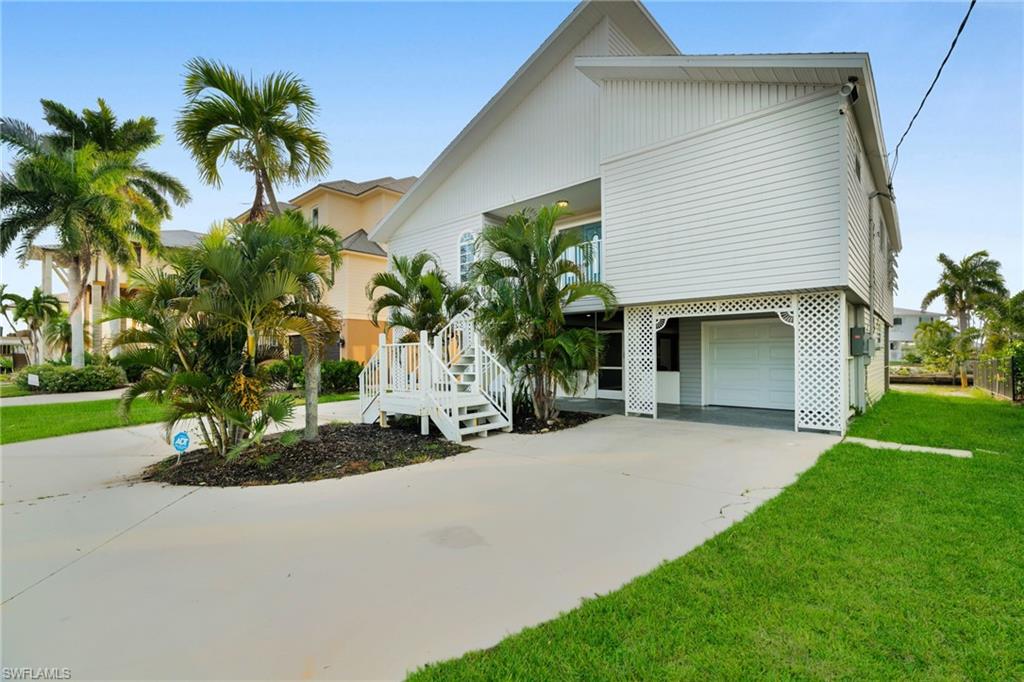261 Egret St Property Photo 8