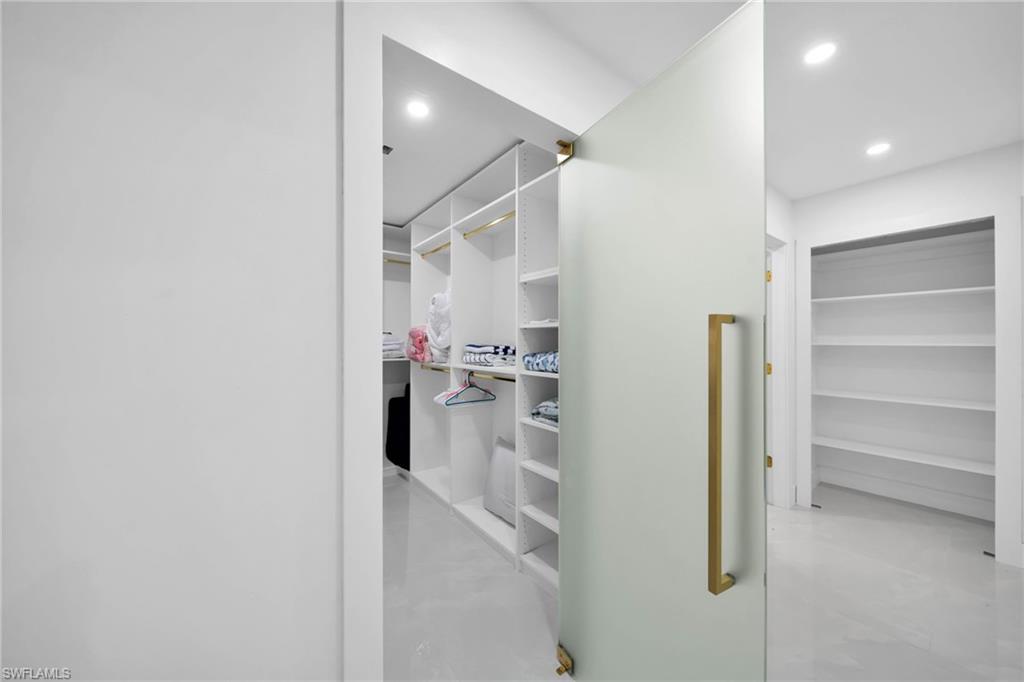 261 Egret St Property Photo 34
