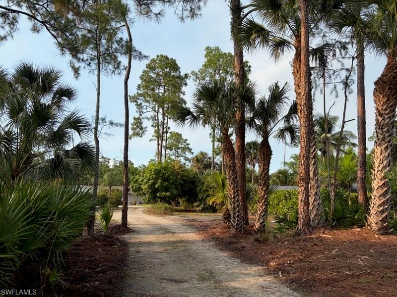 5075 Teak Wood Dr Property Photo 2