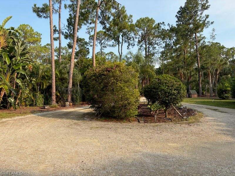 5075 Teak Wood Dr Property Photo 3