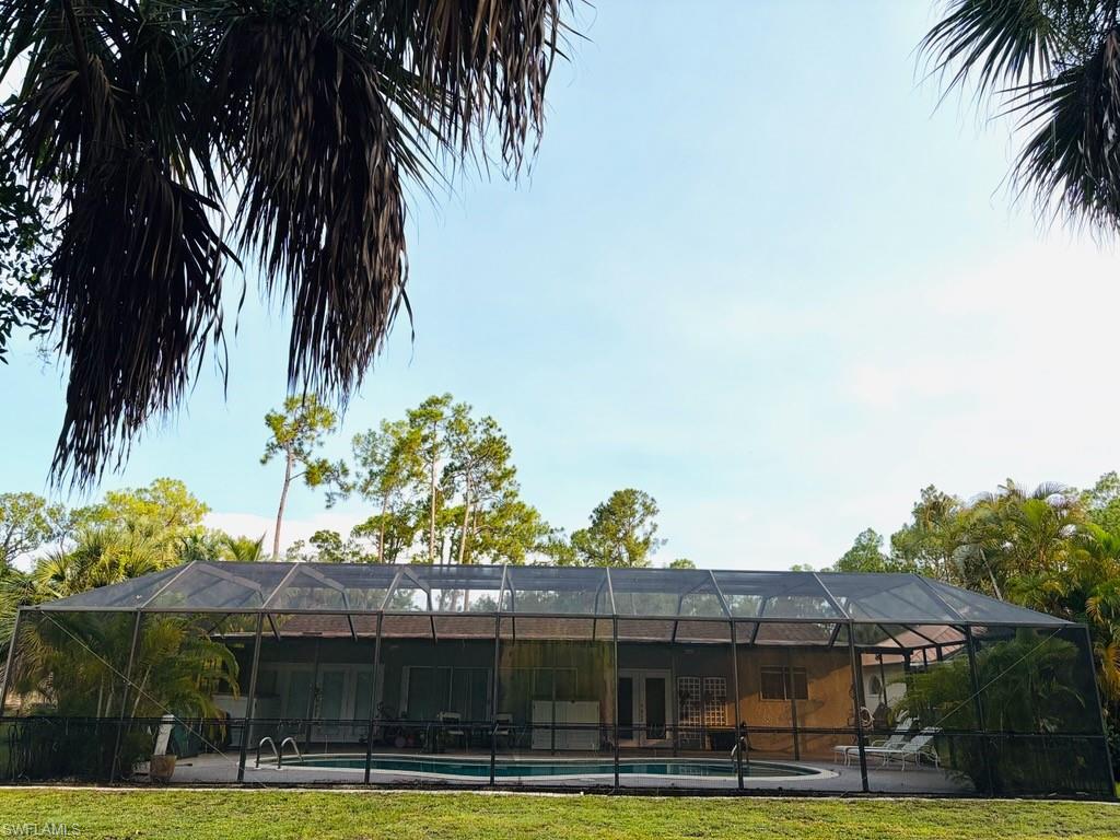 5075 Teak Wood Dr Property Photo 4