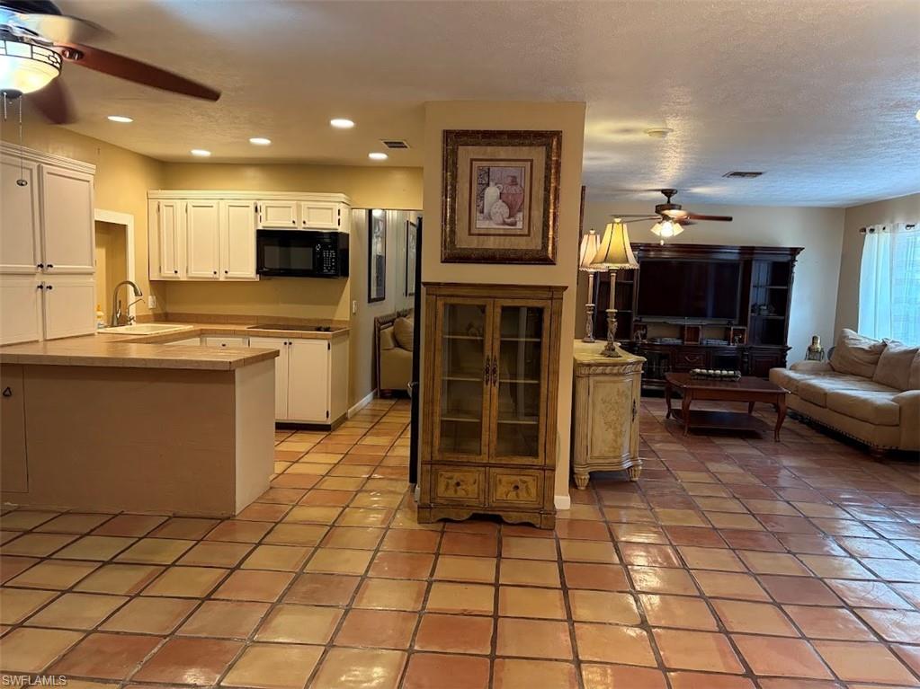 5075 Teak Wood Dr Property Photo 13