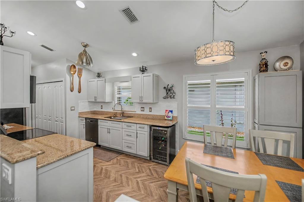 3464 Sabal Springs Blvd Property Photo 15