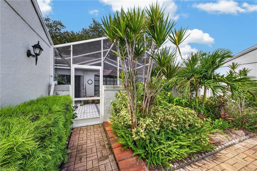 4721 Lakeside Club Blvd 2 Property Photo 2