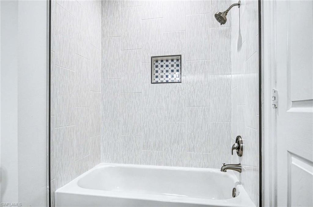 5701 Heron Ln 705 Property Photo 19