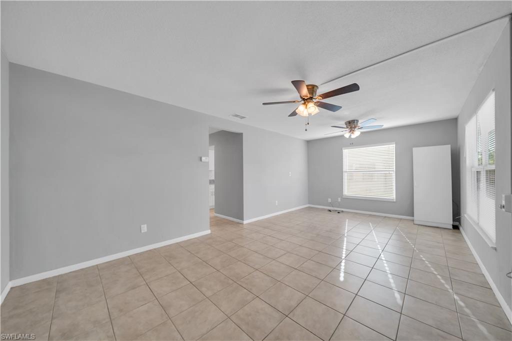 11 Hamlin Ct Property Photo 6