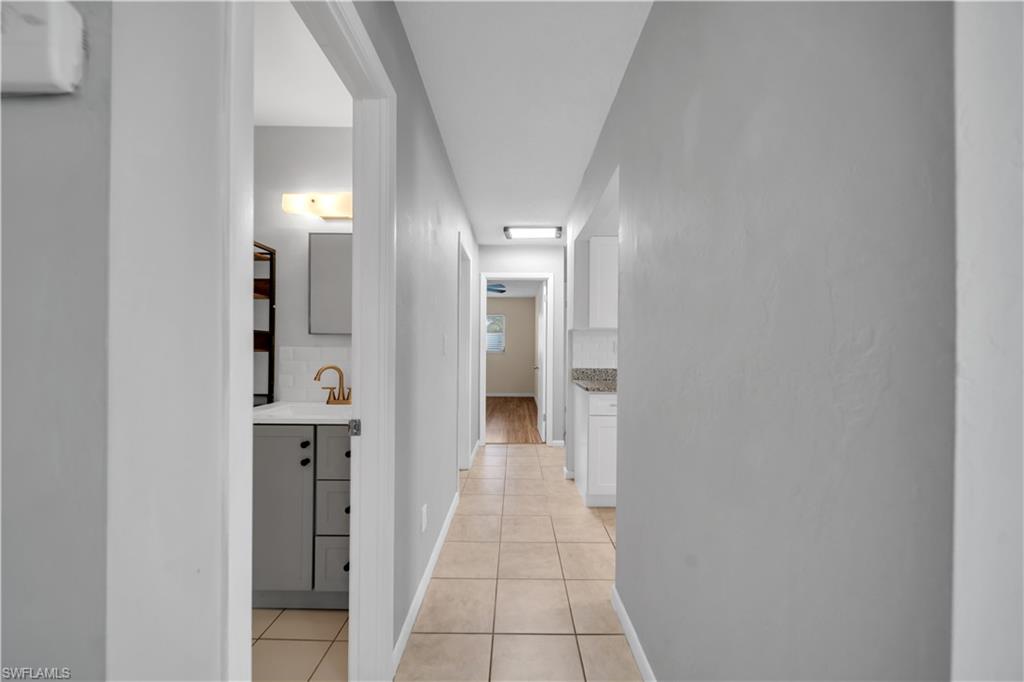 11 Hamlin Ct Property Photo 7
