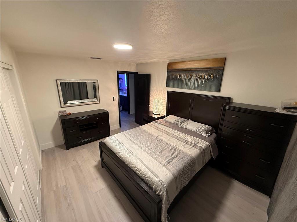 1475 N Larkwood Sq Property Photo 20