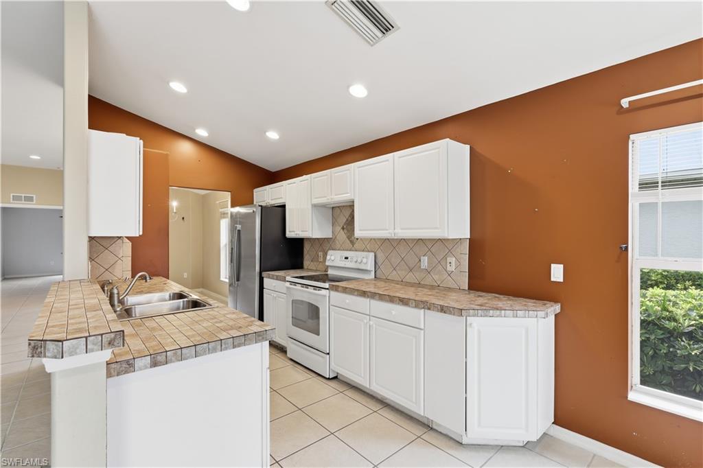 2447 Woodbourne Pl Property Photo 10