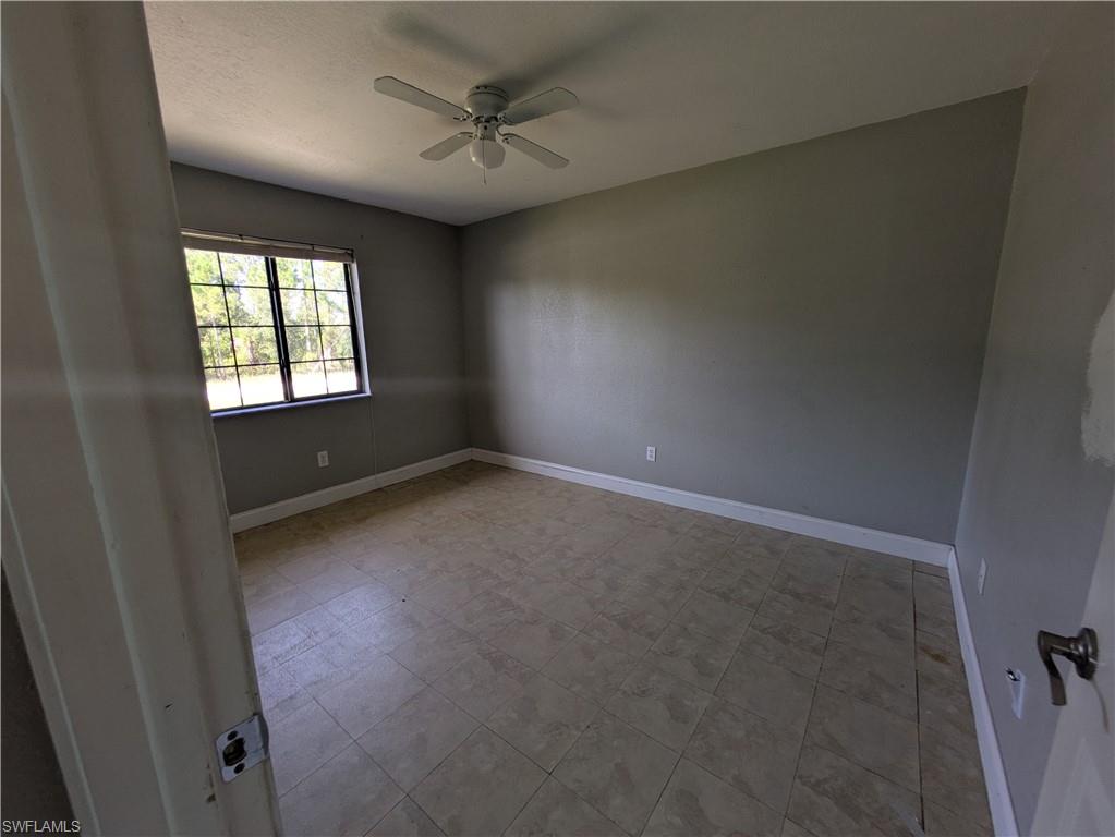 925 Foxdale Ave Property Photo 10