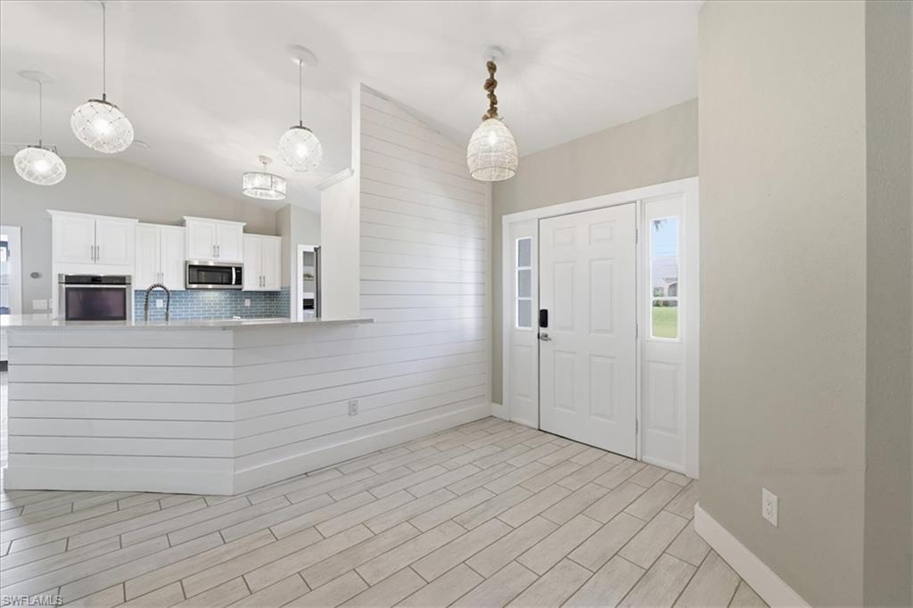 5748 Linden Ln Property Photo 15
