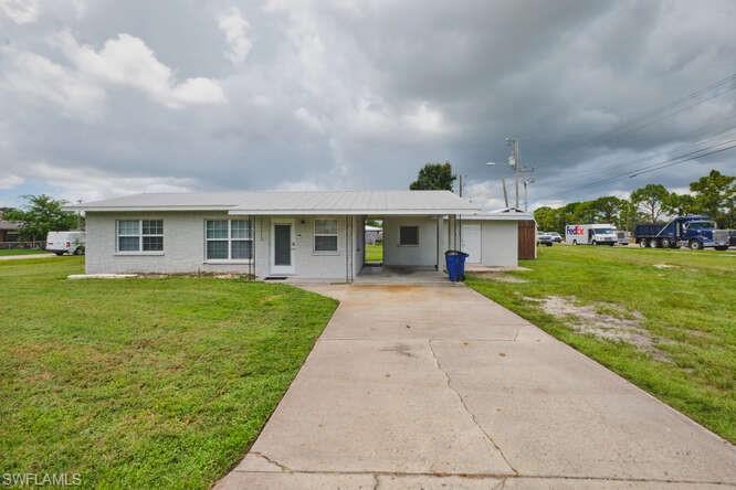 1637 Piney Rd Property Photo 2
