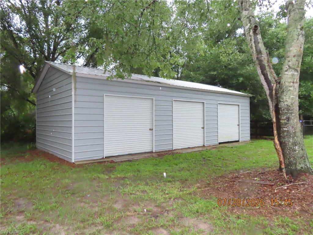 1701 Se Walston Ave Property Photo 2