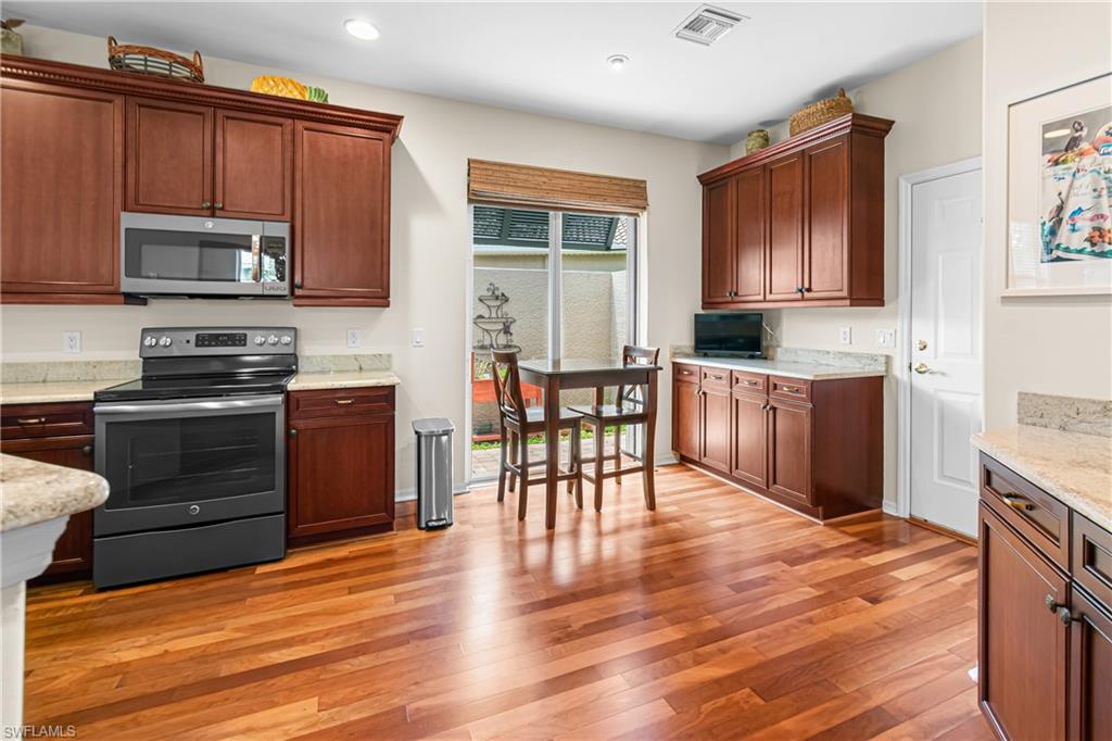 10619 Tirano Ct Property Photo 8