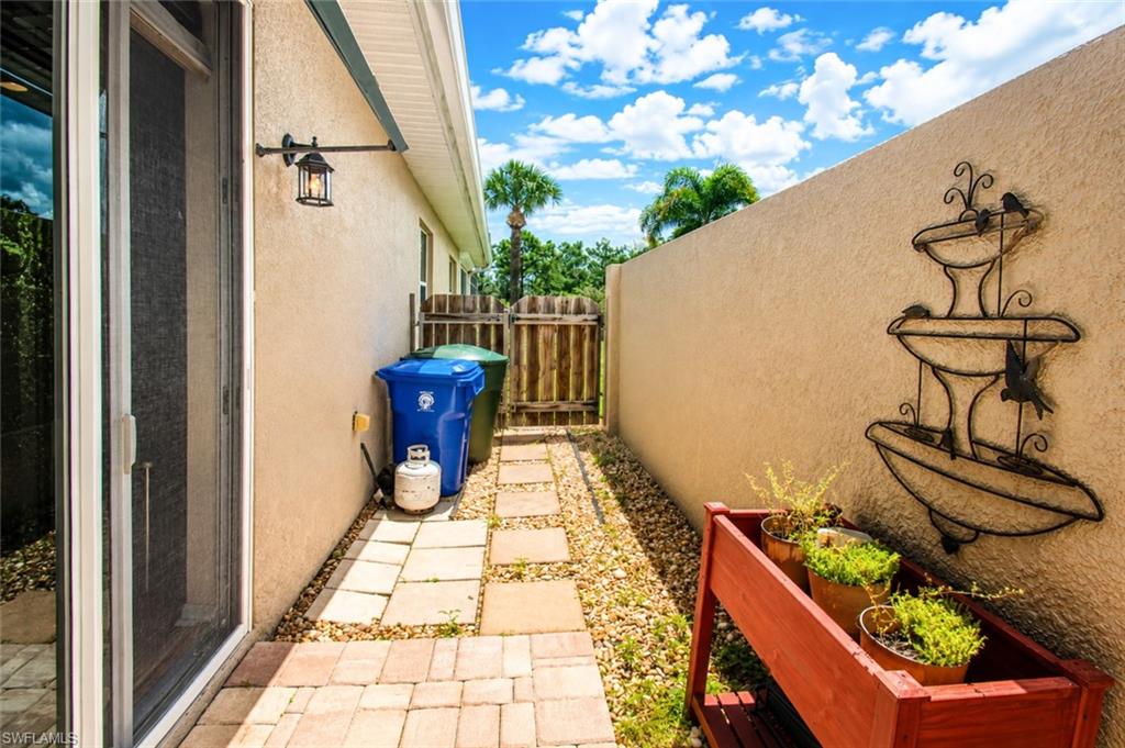 10619 Tirano Ct Property Photo 12