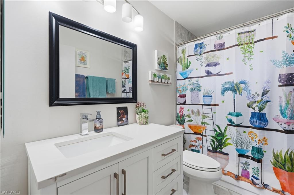 1529 Crestwood Cir W Property Photo 20