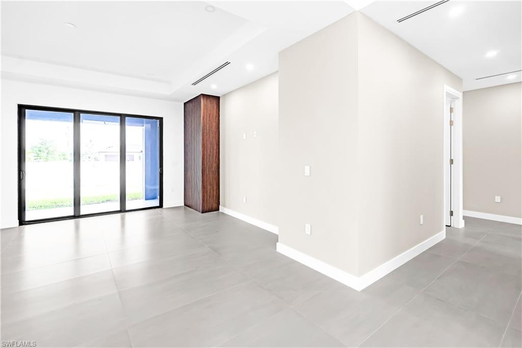 2700 Sw Embers Ter Property Photo 36