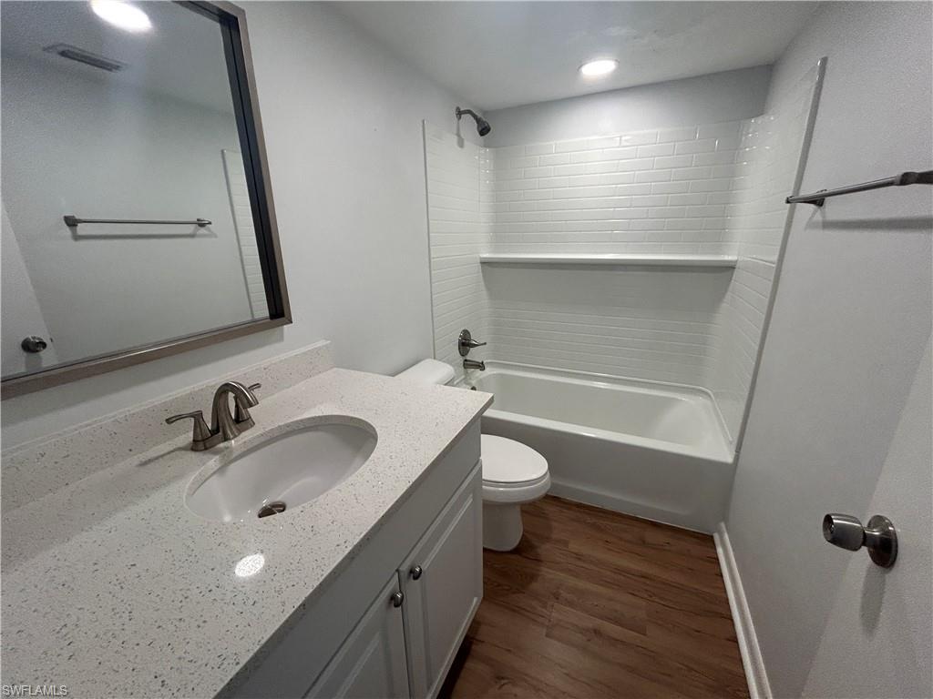 4712 Se 5th Pl 201 Property Photo 6