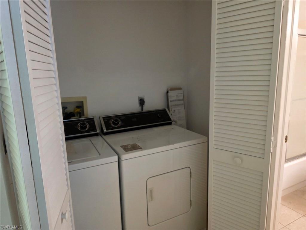 5735 Foxlake Dr 8 Property Photo 13