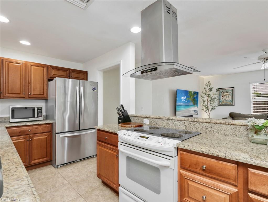 1404 Santa Barbara Ave Property Photo 3