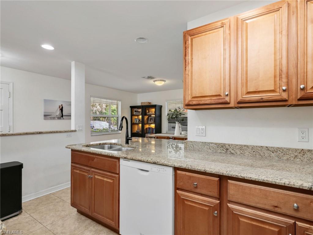 1404 Santa Barbara Ave Property Photo 5
