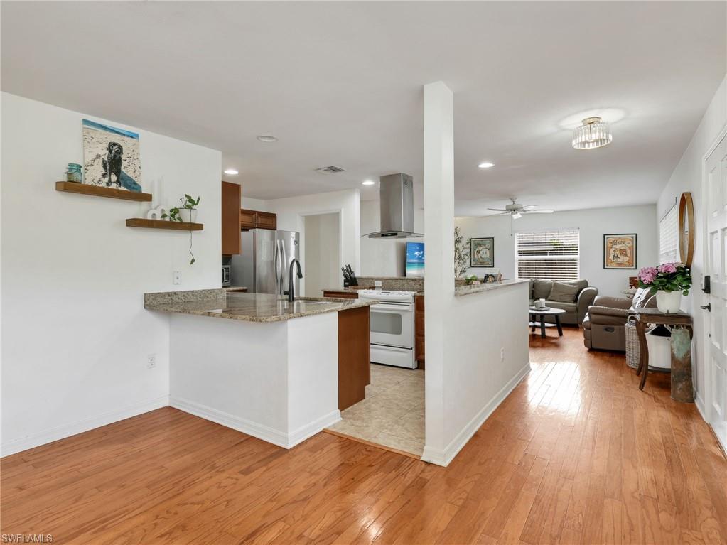 1404 Santa Barbara Ave Property Photo 6