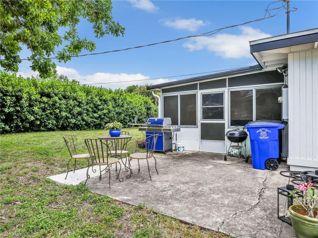 1404 Santa Barbara Ave Property Photo 24