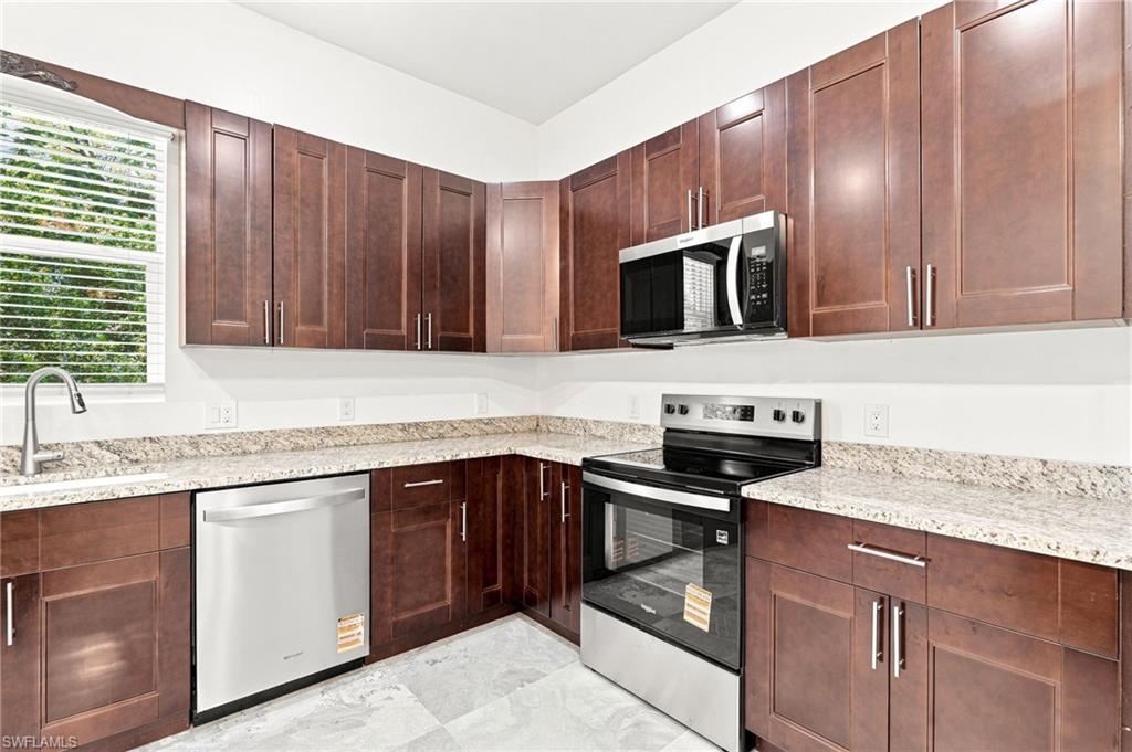 1853 Della Dr Property Photo 18