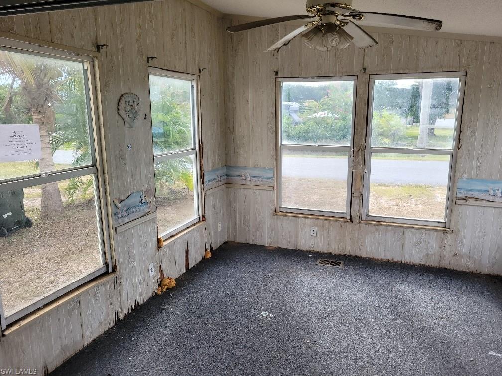 12040 Live Oak Dr Property Photo 3