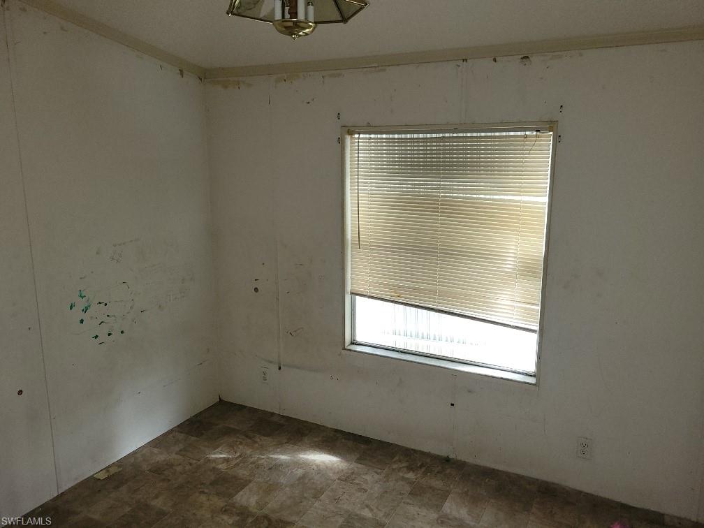 12040 Live Oak Dr Property Photo 4