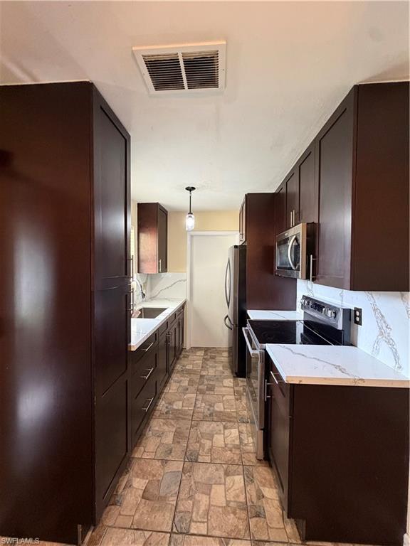 428 W Alverdez Ave Property Photo 5