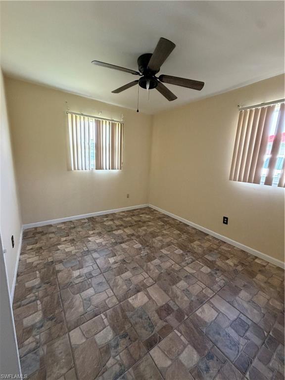 428 W Alverdez Ave Property Photo 16