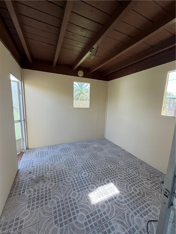 428 W Alverdez Ave Property Photo 18