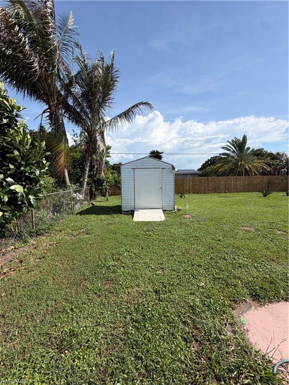 428 W Alverdez Ave Property Photo 26