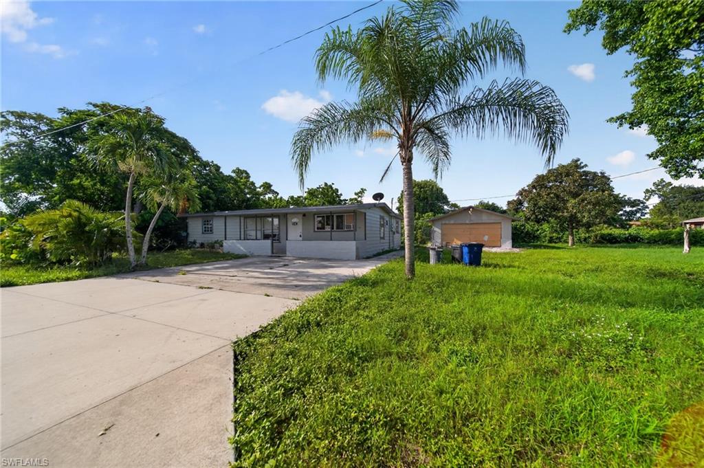 1846 Maple Dr Property Photo 3