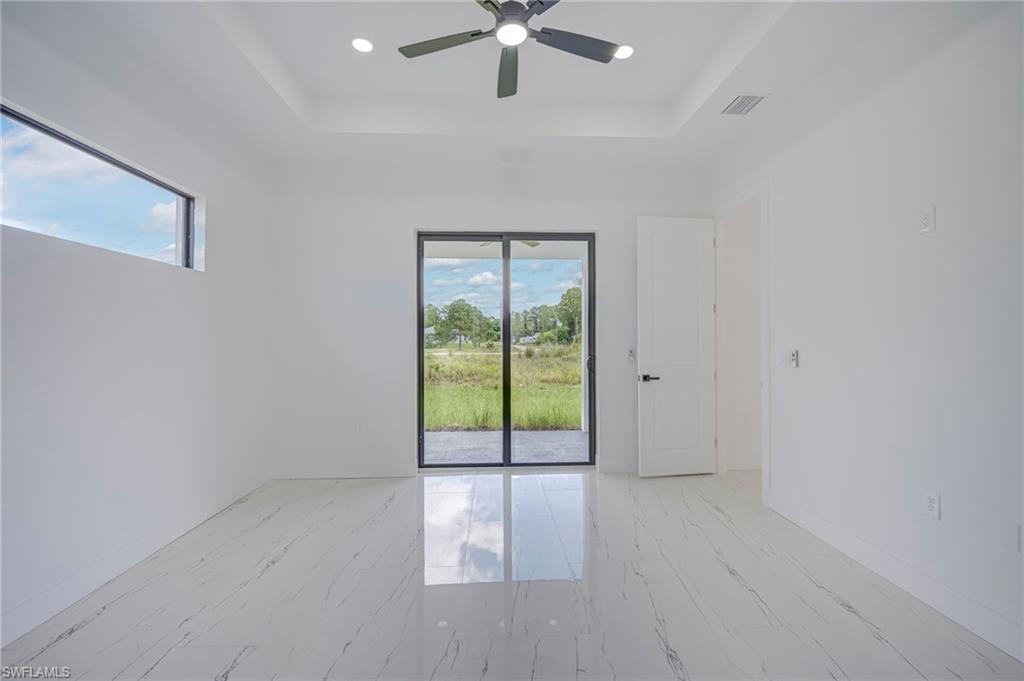 470 Laconic Ave Property Photo 12