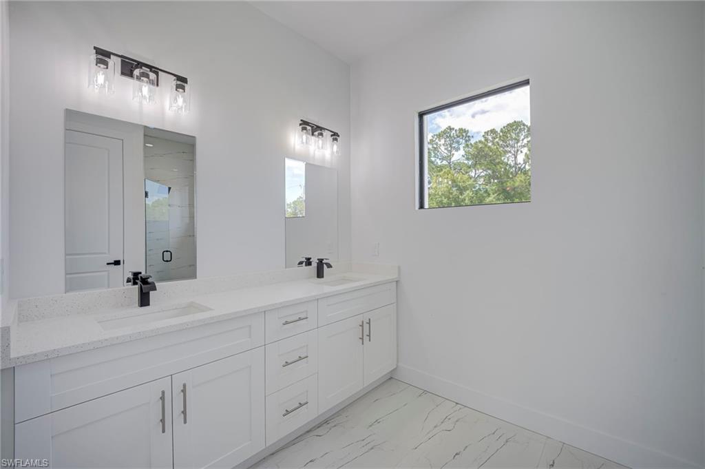 470 Laconic Ave Property Photo 13